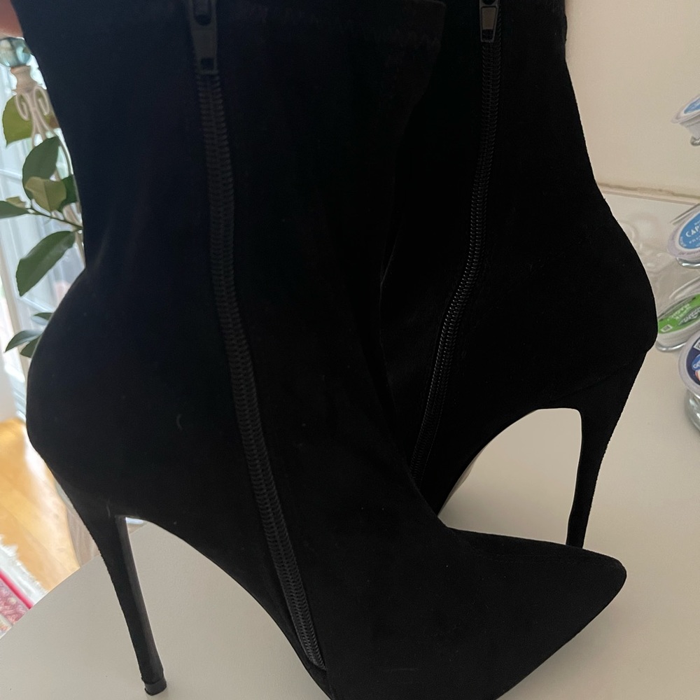 Black stiletto boots